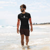 avant plage - Lycra Compression Homme UV50+ NOIR Manchette Gorgone Rouge - Couleurs Lagon