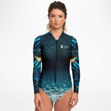 Combinaison surf femme MITI Bénitier Bleu II protection UV vue avant — Couleurs Lagon