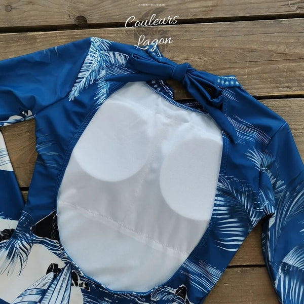 gros plan attache licou dos  - Combi Surf Manche Longue Push-Up Dos Nu Palmier BLEU TAHITI - Couleurs Lagon
