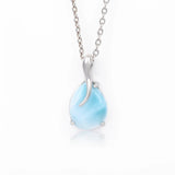 Pendentif larimar sur chaîne — vue portée