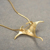poinçon s925 sur plaqué or - Pendentif Raie Manta en Argent Massif Polynésie - Couleurs Lagon