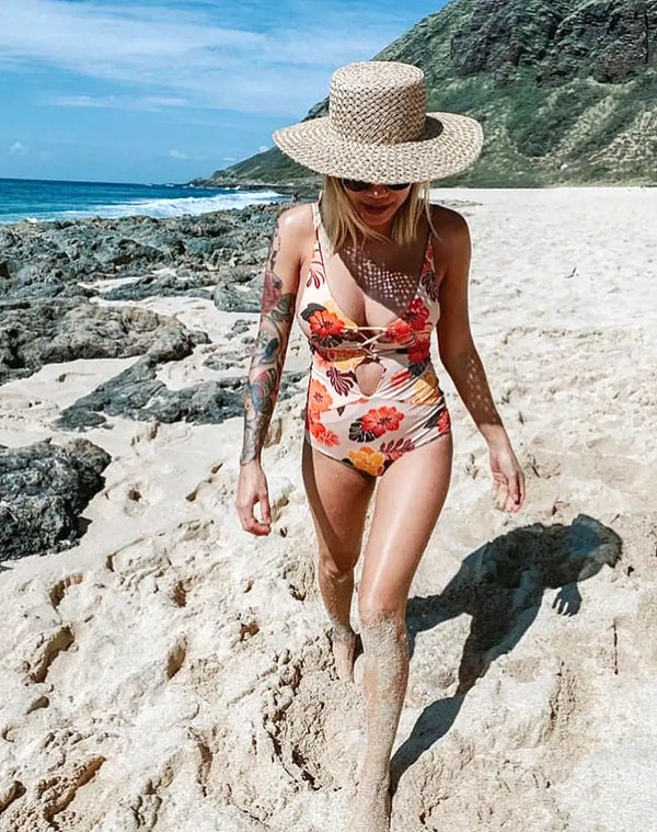 avant et chapeau paille - Monokini Push-Up V Plongeant Dos Nu Criss-Cross Floral Orange - Couleurs Lagon