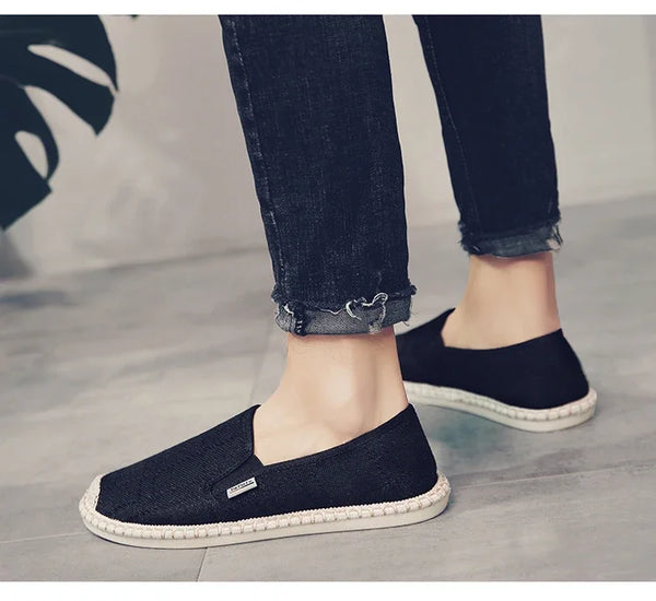vue gauche noir jeans - Espadrille respirante en toile tissée – Loafers homme d'inspiration chinoise, souples et légers - Couleurs Lagon