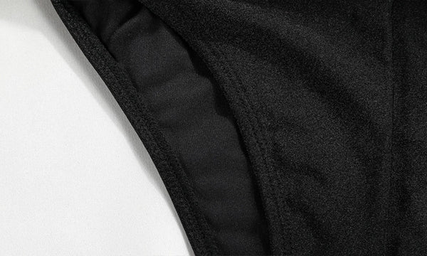 Détail couture bas tangua brésilien noir — Monokini Couleurs Lagon
