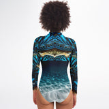 Rashguard femme surf MITI Bénitier Bleu II vue dos — Couleurs Lagon