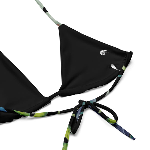 gros plan interieur courtures - Haut de bikini éco-responsable rembourré UPF50+ Noir Floral - Couleurs Lagon