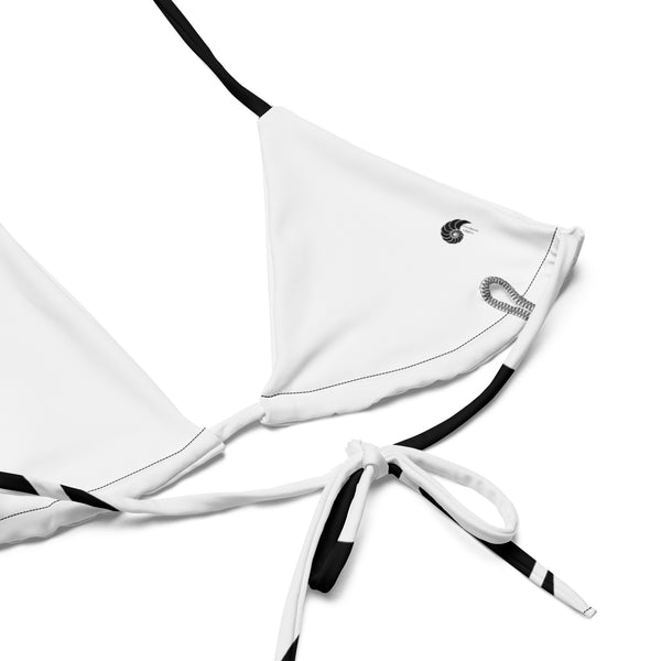 gros plan interieur coutures - Haut de bikini éco-responsable rembourré UPF50+ Noir Nautile - Couleurs Lagon