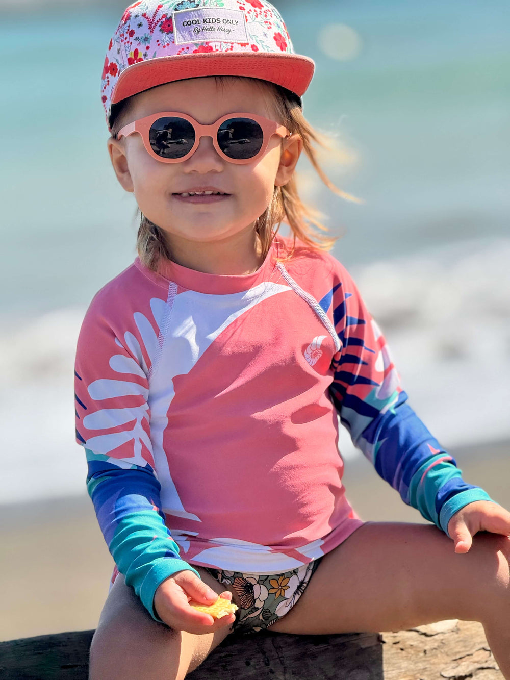 Mahina, rashguard rose nautile