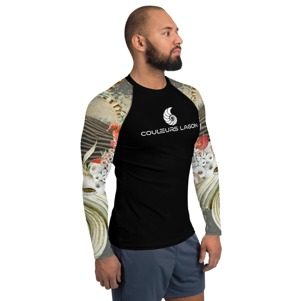 Couleurs Lagon - Lycra Rashguard Homme UV50+ NOIR SABLE ET COQUILLAGES II