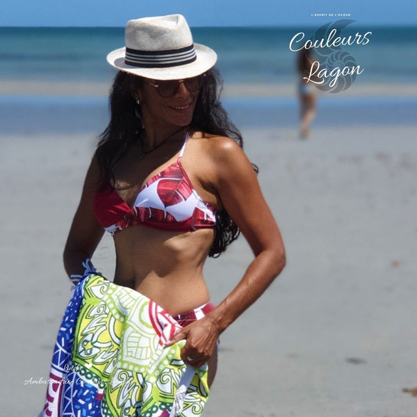 Bikini Push-Up Floral Star - Couleurs Lagon - rouge avec chapeau