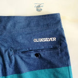gros plan poche arriere bleu - Boardshort Surf Quicksilver QuickDry Bleu Gris - Couleurs Lagon