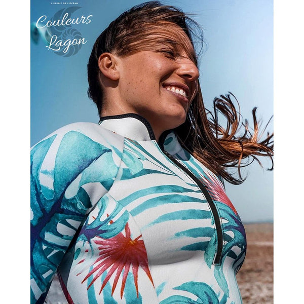 Combi Surf Manches Longues Monokini BLEU MONSTERA - Couleurs Lagon - gros plan haut avant motif
