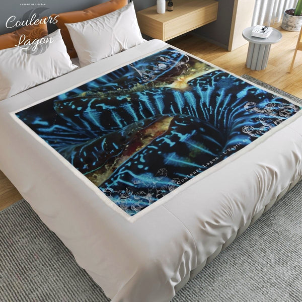 Couverture Polaire BENITIER BLEU - Couleurs Lagon