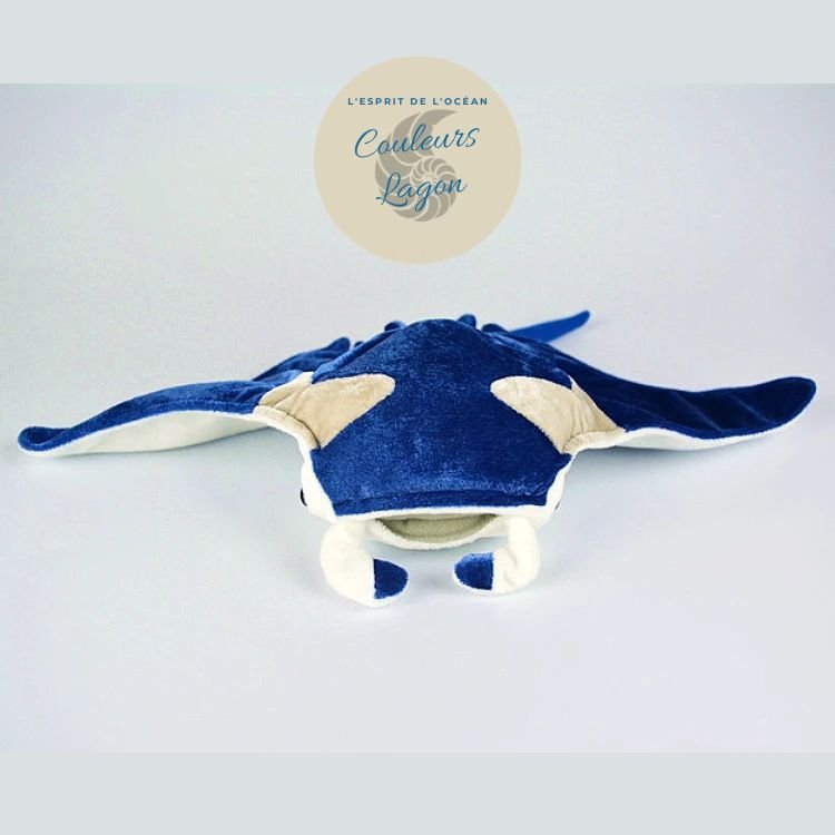 Jouet Peluche Réaliste Raie Manta Bleu 21x42cm - Couleurs Lagon - avant