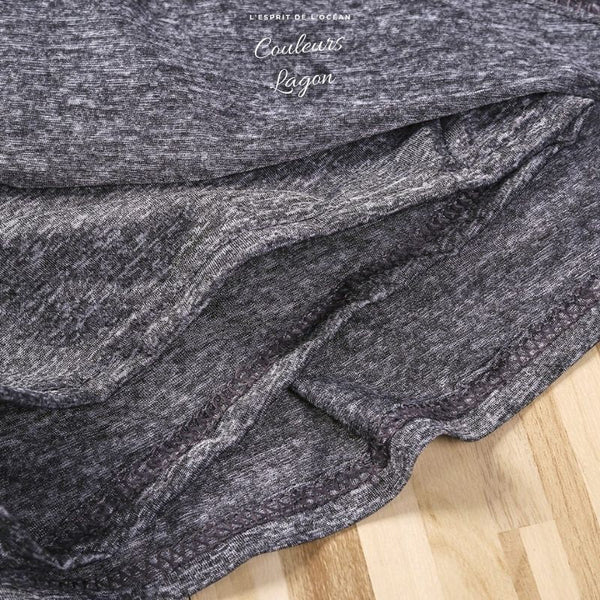 Jupe danse latine coloris gris chiné, détail tissu | Couleurs Lagon