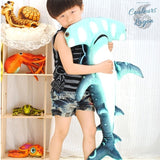 Peluche Réaliste Requin Marteau Bleu Pacific 100cm - Couleurs Lagon - avec enfant taille