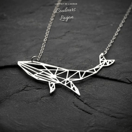 fond ardoise noir - Pendentif Baleine Géométrique Argenté - Couleurs Lagon