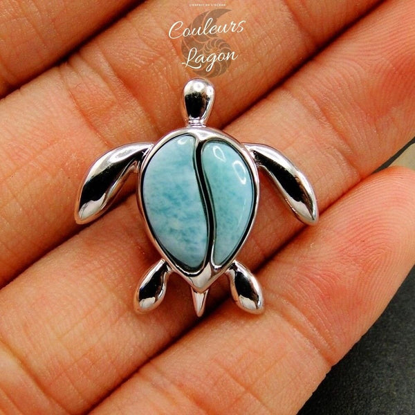 taille dans la main - Pendentif Tortue de mer S925 Larimar Couleurs Lagon - Couleurs Lagon